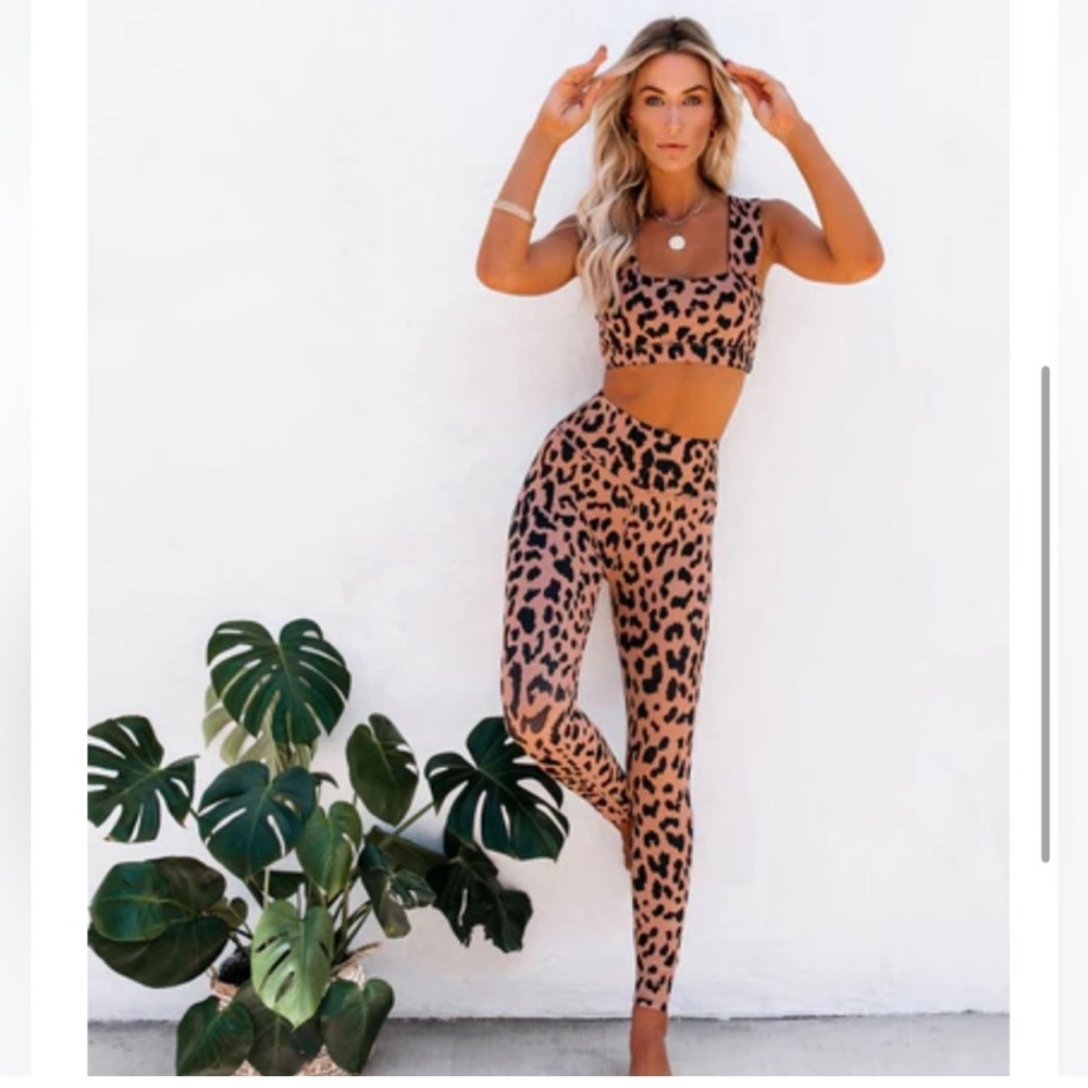 {All Fenix} Cheetah 7/8 Leggings from Vici